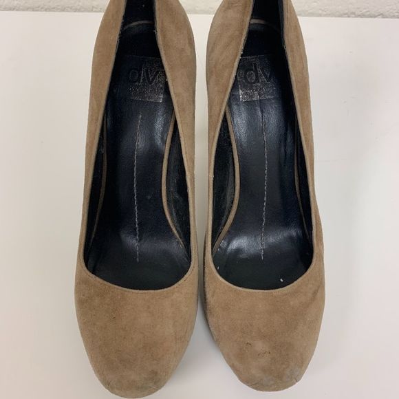 Dolce Vita Brown Suede Heels - Picture 5 of 7